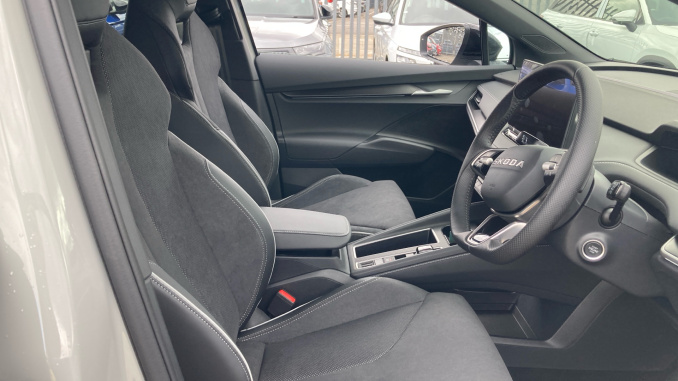 Skoda Enyaq 210kW 85 Sportline 82kWh 5dr Auto Electric Estate - Image 15
